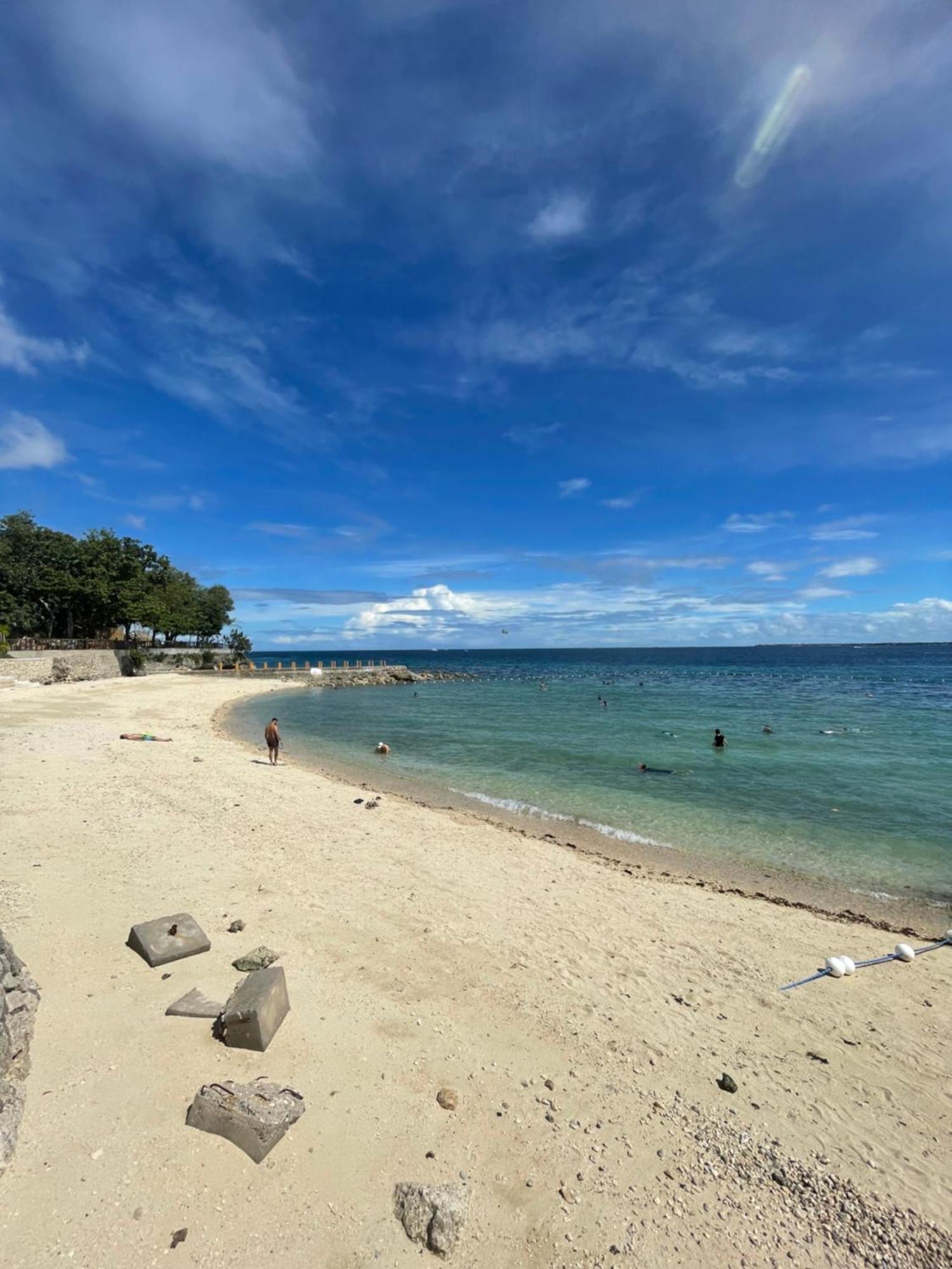 The Beach Suite At The Mactan Newtown Lapu-Lapu City Zewnętrze zdjęcie