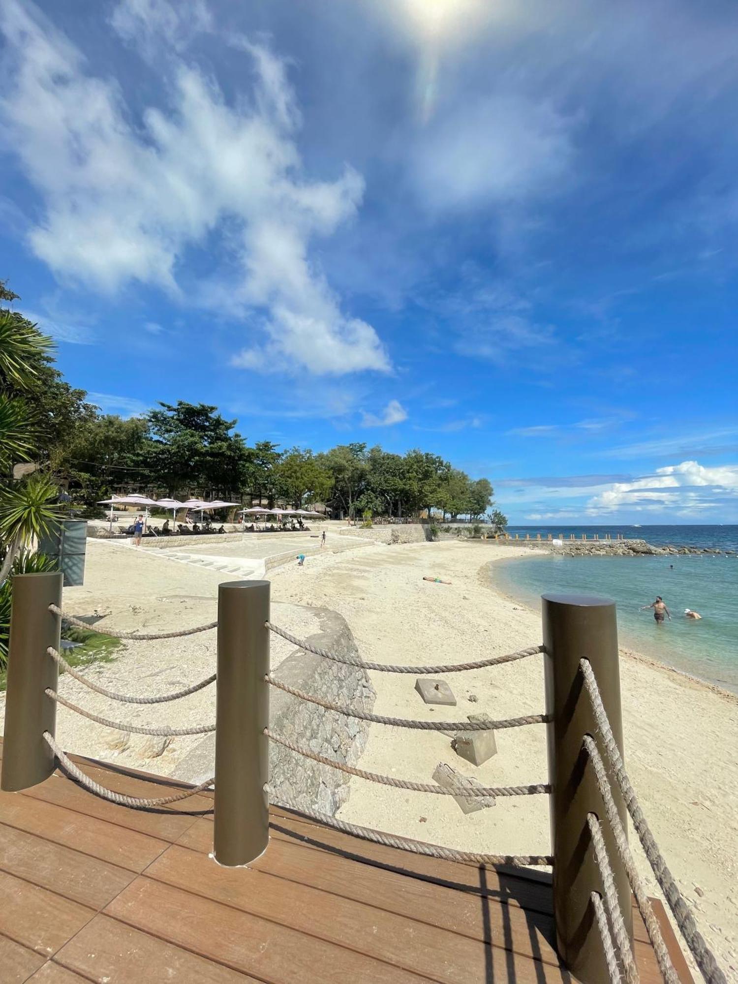 The Beach Suite At The Mactan Newtown Lapu-Lapu City Zewnętrze zdjęcie