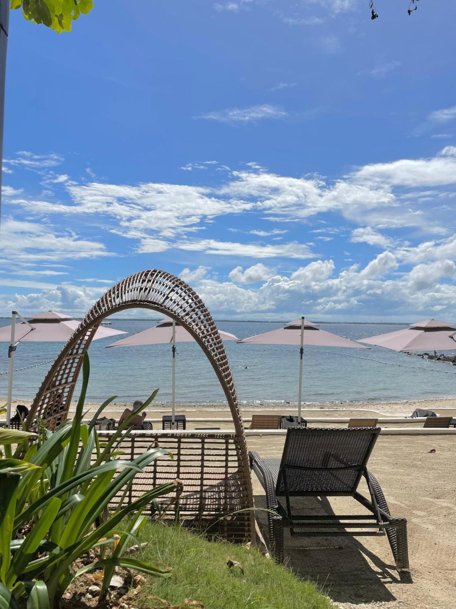 The Beach Suite At The Mactan Newtown Lapu-Lapu City Zewnętrze zdjęcie
